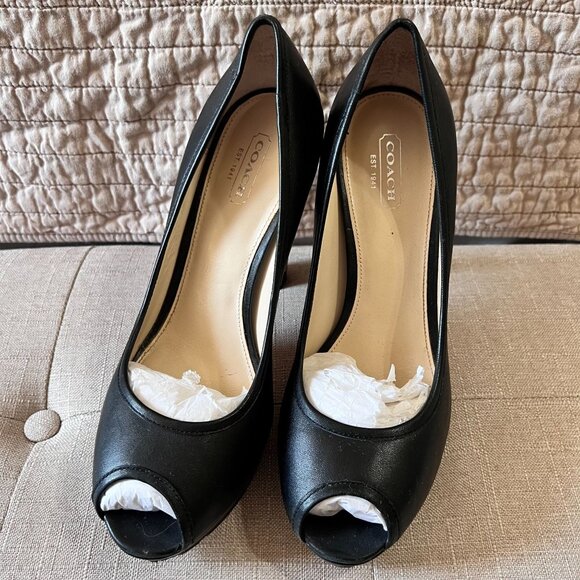 Coach Black Breana Leather Peep Toe Platform Pumps. Coach Logo Heels. Size 9 - Picture 4 of 16